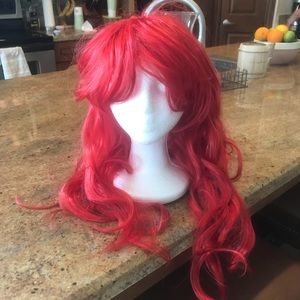 Red long wavy wig